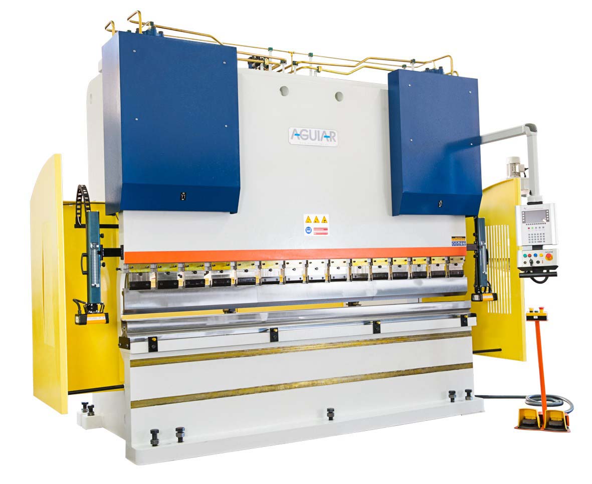 Na Mamedes Inox, investimos constantemente em tecnologia de ponta, como a nossa maquina de dobradeira de última geração.